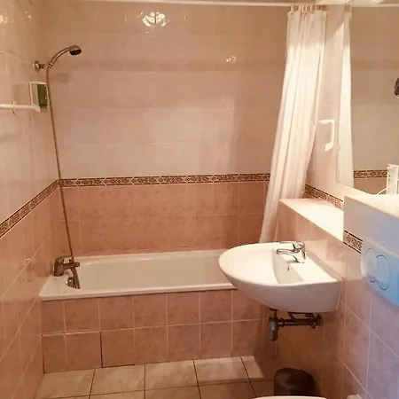 Apartamento Sunny One Bed, Sea View, Larvotto Beach, Monaco Beausoleil