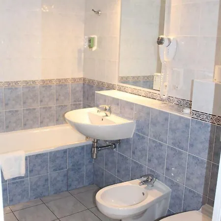 Sunny One Bed, Sea View, Larvotto Beach, Monaco Apartamento *